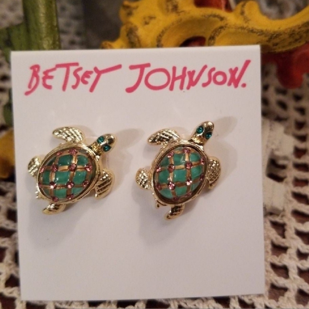 Authentic Betsey Johnson Turtle 🐢 Eàrrings🔥 SALE $ 25. - Picture 3 of 4